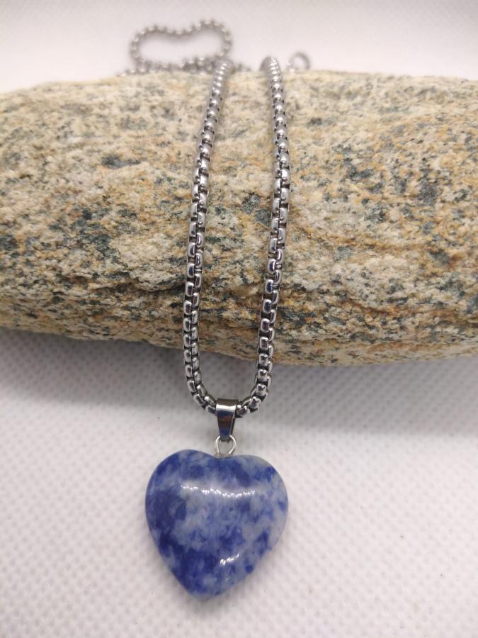 Dije Corazón Cuarzo Azul con Cadena Gruesa de Acero